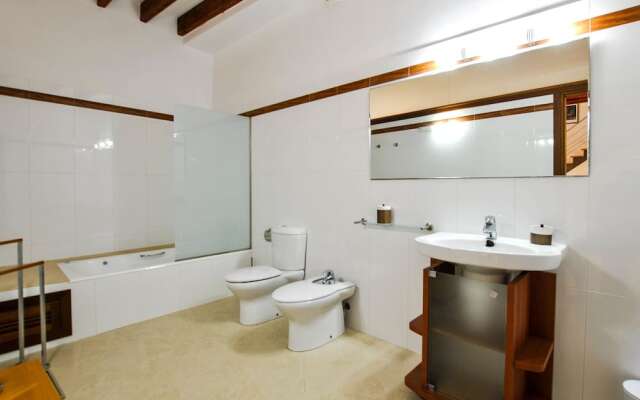 Sprawling Villa with Pool at Sa Pobla Balearic Islands