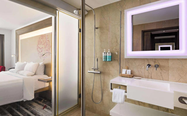 Novotel Jakarta Gajah Mada