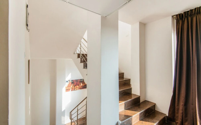 Hotel Golden Swan by FabHotels