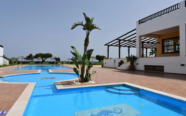 Geraniotis Hotel & Resort