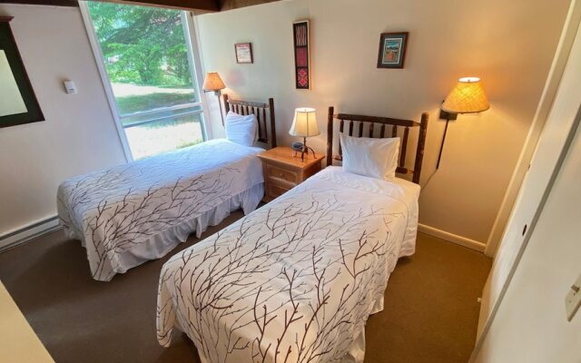 #112 Vail International