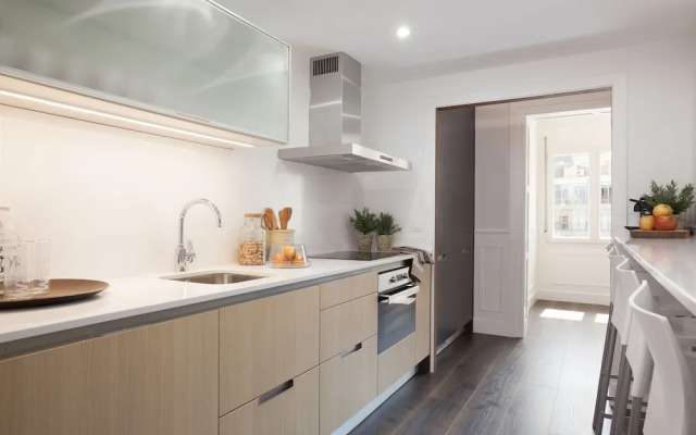 Enjoybcn Coliseum Apartments
