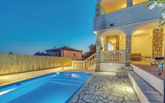 Amazing Home in Novi Vinodolski With Wifi and 5 Bedrooms
