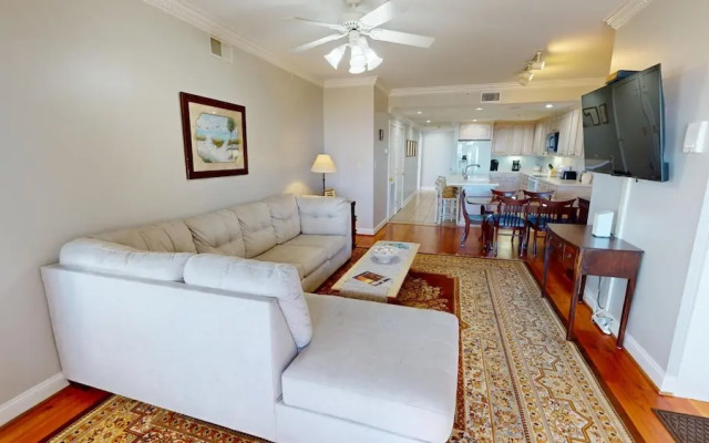 Desoto Beach Club 201