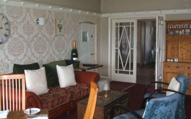 The Cliffemount Hotel