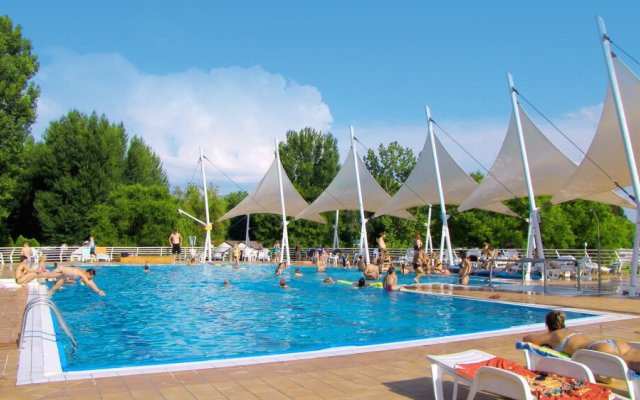 Balatontourist Füred Camping & Bungalows by Happy Camp