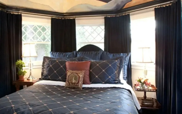 The Black Walnut B & B Inn