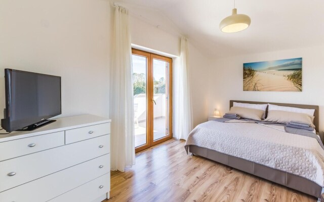 Nice Home in Pula With Wifi and 3 Bedrooms