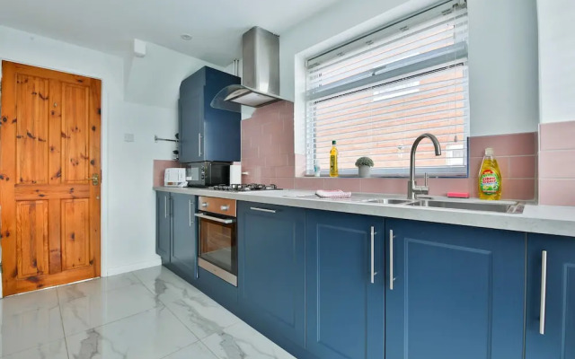 Spacious 3 Bedroom House in Barry