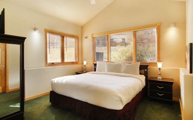 Ouzel Peak 22a 2 Bedroom Condo by RedAwning