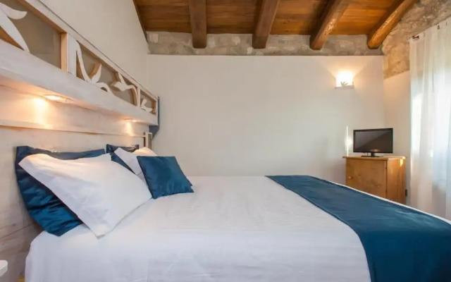 Valle Dell'Aquila Country House