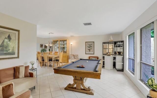 Waterfront Home on key lot With Pool/view of River