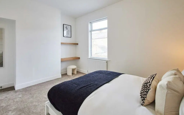 Host Stay Norton House