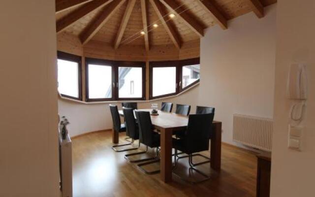 Haus Tomas by ISA AGENTUR