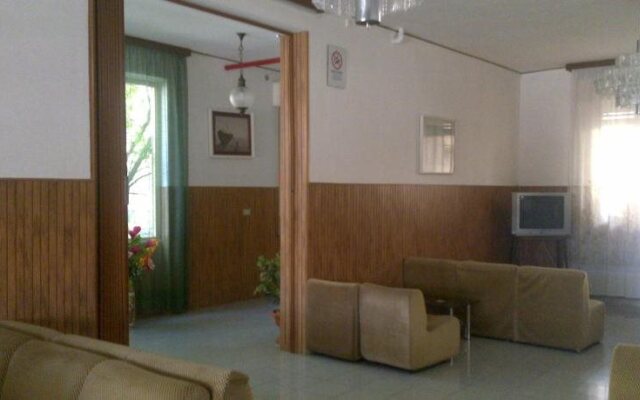 Hotel Elvira