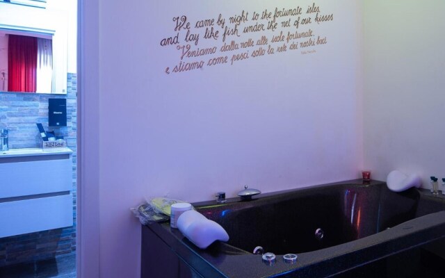 iRooms Jacuzzi Suites