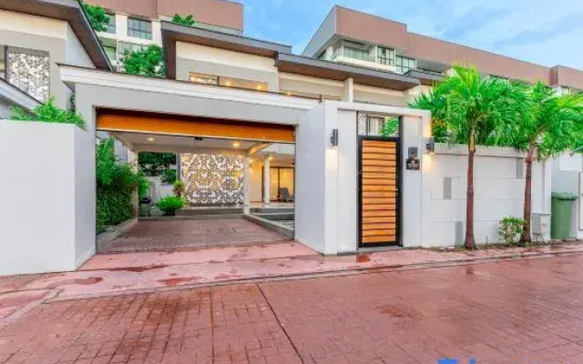 Thai Home Jomtien Deluxe3B Villa