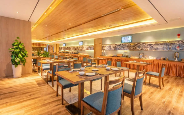 Jiuzhaigou Hotel - Chengdu