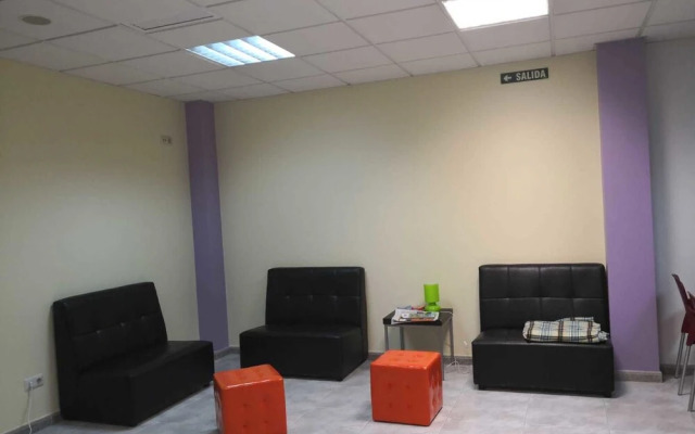 Albergue Arraigos - Hostel