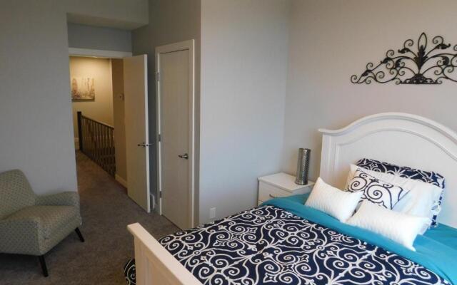 Three-Bedroom House with Balcony #33 Sunalta Downtown