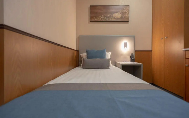YEHS Hotel Sydney QVB