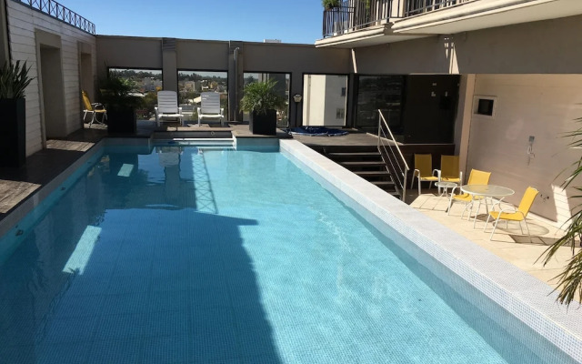Le Parc Hotel & Suites
