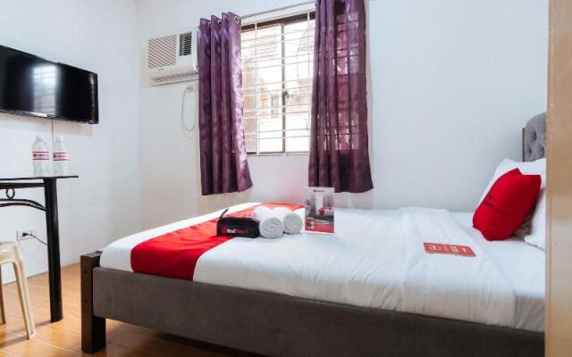RedDoorz Plus near Robinsons Place Manila