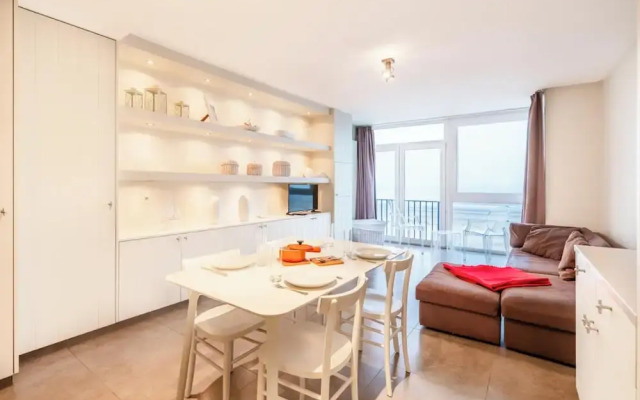 Apartment for 5 People With Garage