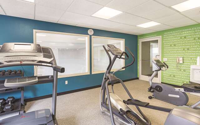 La Quinta Inn & Suites by Wyndham Central Point - Medford