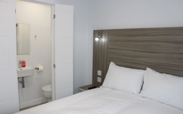 Sky Nights Hotel London Heathrow