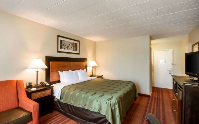 Chester Hotel & Conference Center