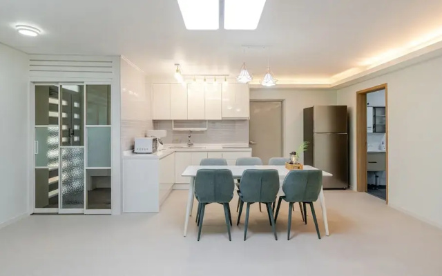 Yeosu Family House Private Pension