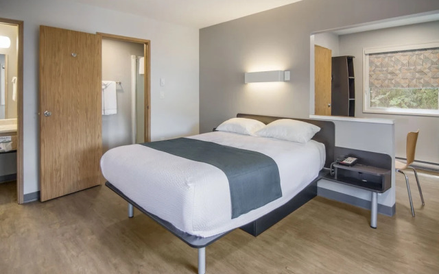 Motel 6 Saanichton, BC - Victoria Airport