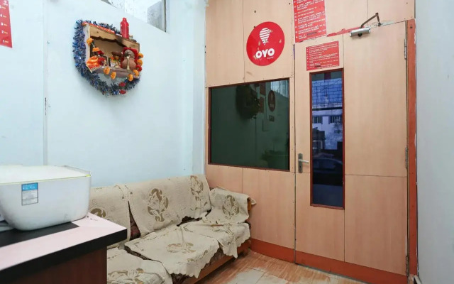OYO Flagship 4720 Ma Guest House 2