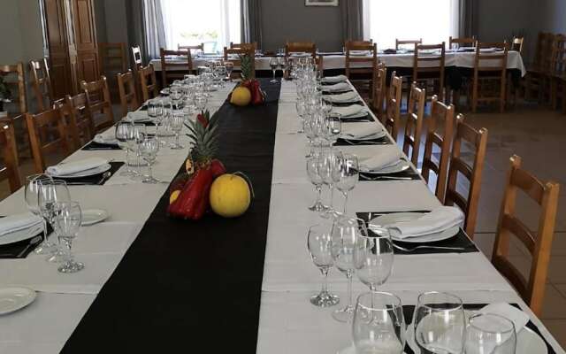 Hotel Avenida Del Sotillo