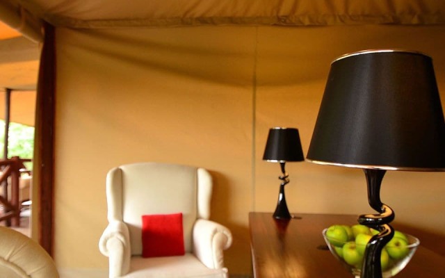 Kiboko Luxury Camp