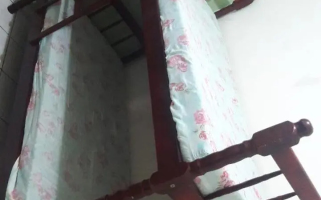 Simples e aconchegante a 10 minutos da praia