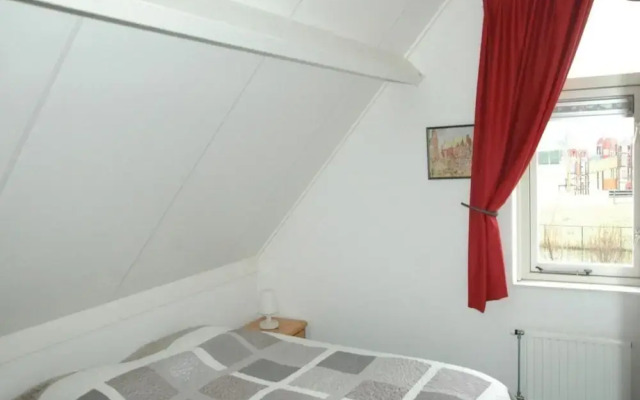 Cosy Holiday Home With Garden
