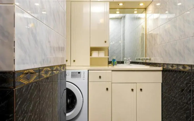 Spacious 2-Bedroom Maisonette in City Centre