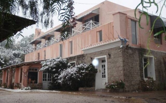 Cerro Uritorco Hotel
