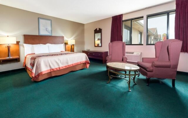 Super 8 Bridgeton/Arpt/St Louis Area