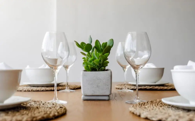 Sea-facing Apartment at Adelphi Galleria