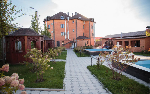 Belladzhio Hotel