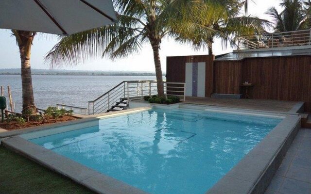 Deltin Palms Riverfront