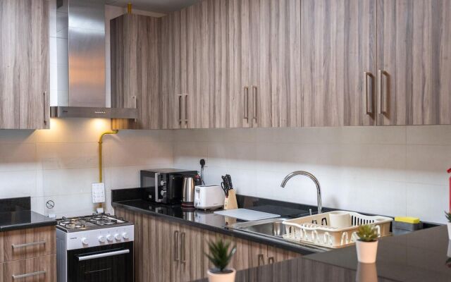 2bed Chic Apt Burj Khalifa Gym/pool by Belvilla