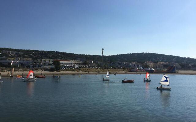 Appartement Sète, 1 pièce, 4 personnes - FR-1-338-384