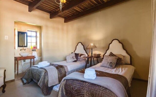 SCALI Wine LODGE
