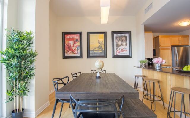 Airy Downtown Apartments by Nuage