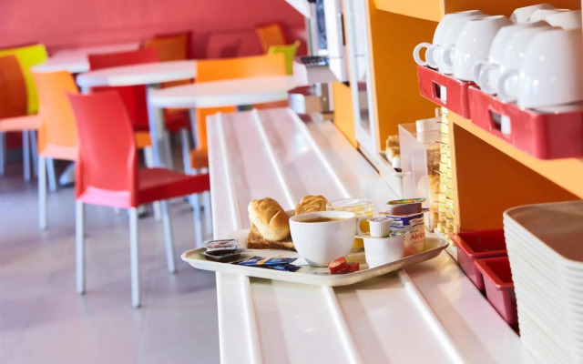 Première Classe La Ville-Du-Bois