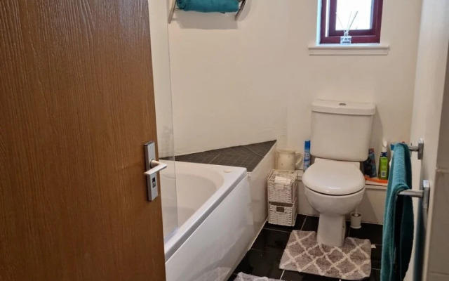 Superb 2 Bedroom Flat Tillicoultry